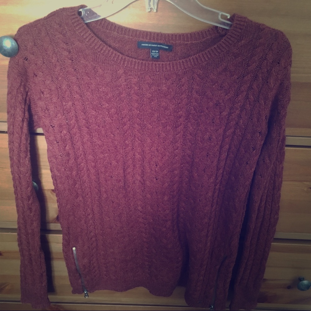 AE orange spice crew neck sweater